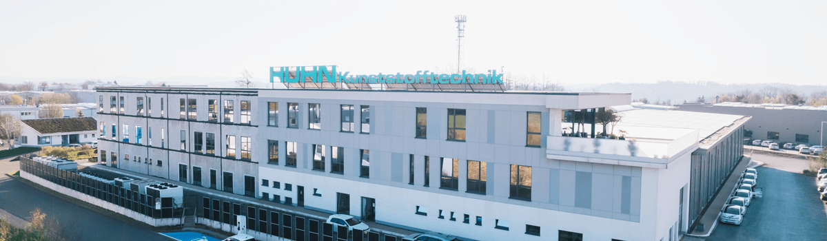 Aussen_HUHN_Kunststofftechnik